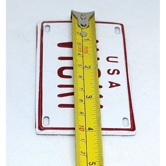 U.S.A Vicki Personalized White Red Collectible Mini License Bicycle Bike Plate - Picture 4 of 4